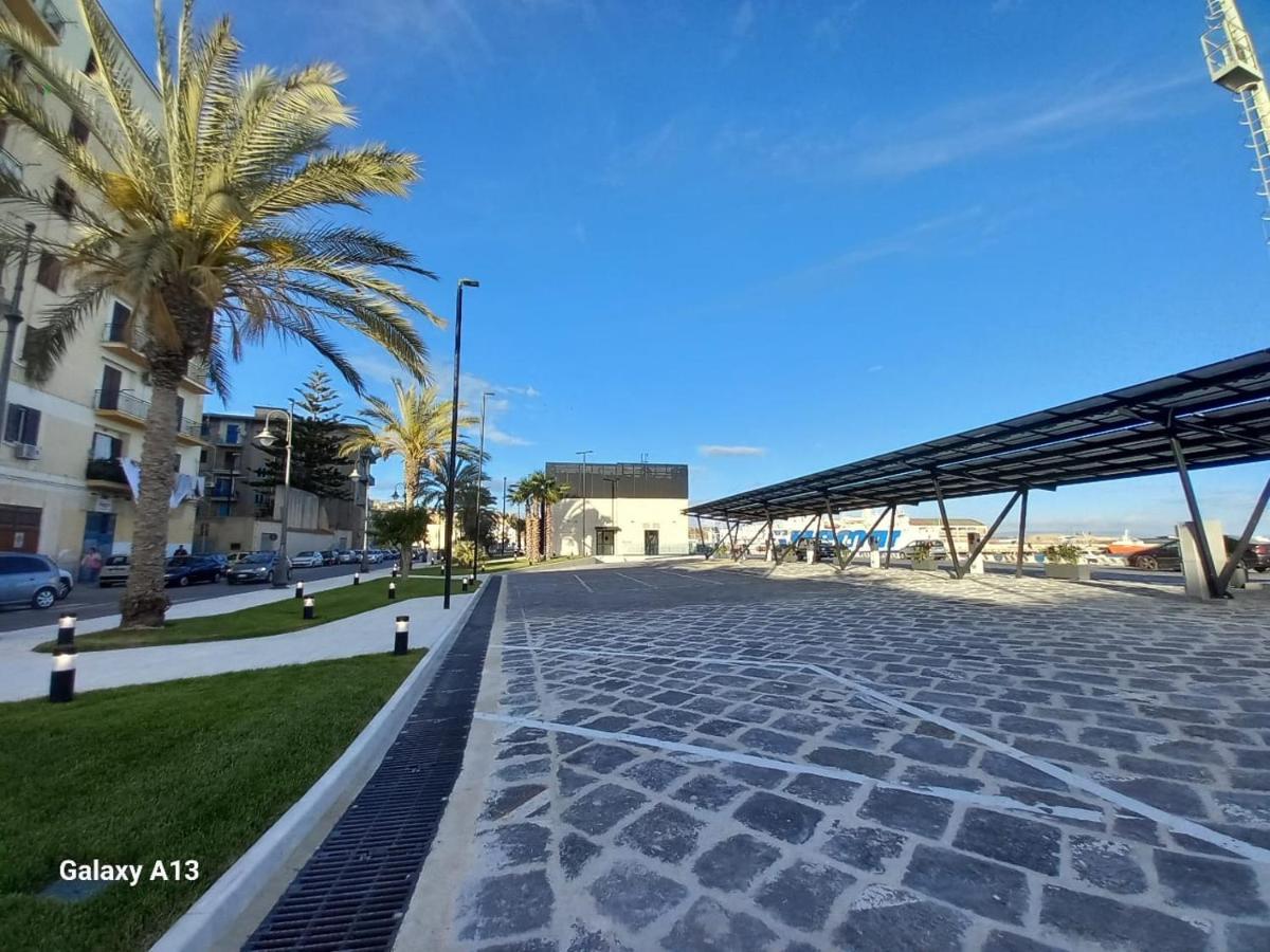 Casa Vacanza Nonna Nena ปอร์โต เอมเปโดเกล ภายนอก รูปภาพ